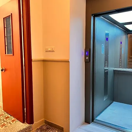 Bed and Breakfast Adi Boutique House