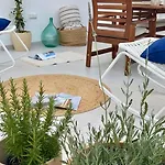 Adi Boutique House