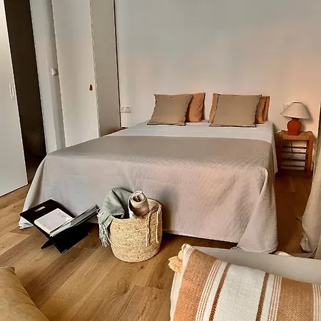 Adi Boutique House *