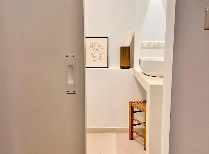 Adi Boutique House 4*