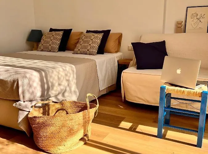 Adi Boutique House