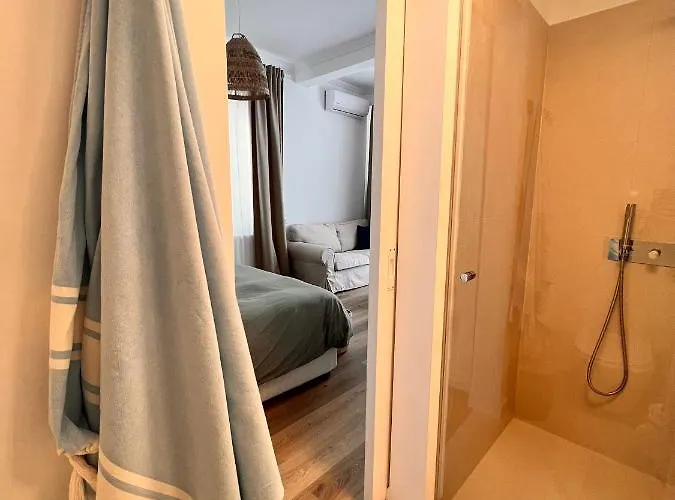 Bed and breakfast Adi Boutique House