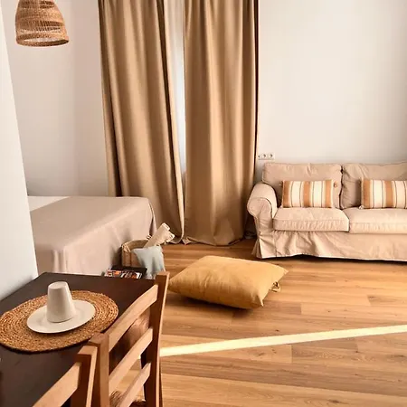 Adi Boutique House *