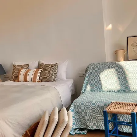 Adi Boutique House *