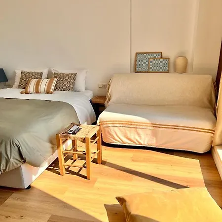 Adi Boutique House *