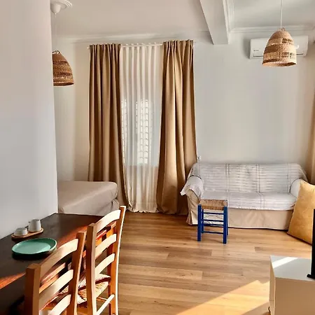 Adi Boutique House *